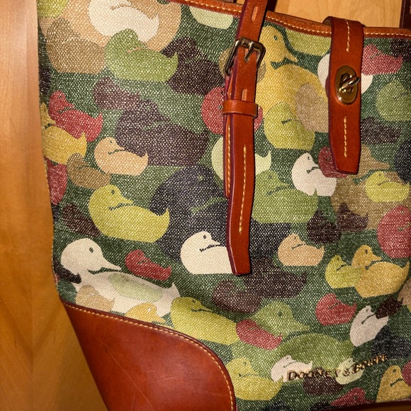 Dooney and Bourke Dover Duck Dynasty Tote - Picture 4 of 9